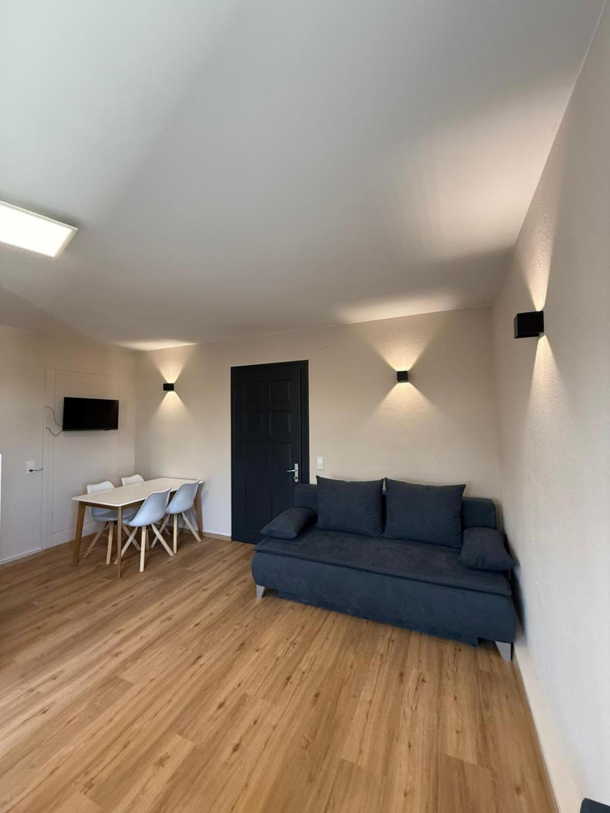 Crown Living Villa Blumenau Studios, Smarttv, Parkplatz Lustenau Exterior photo